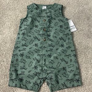 Carter’s boys 18 month outfit
